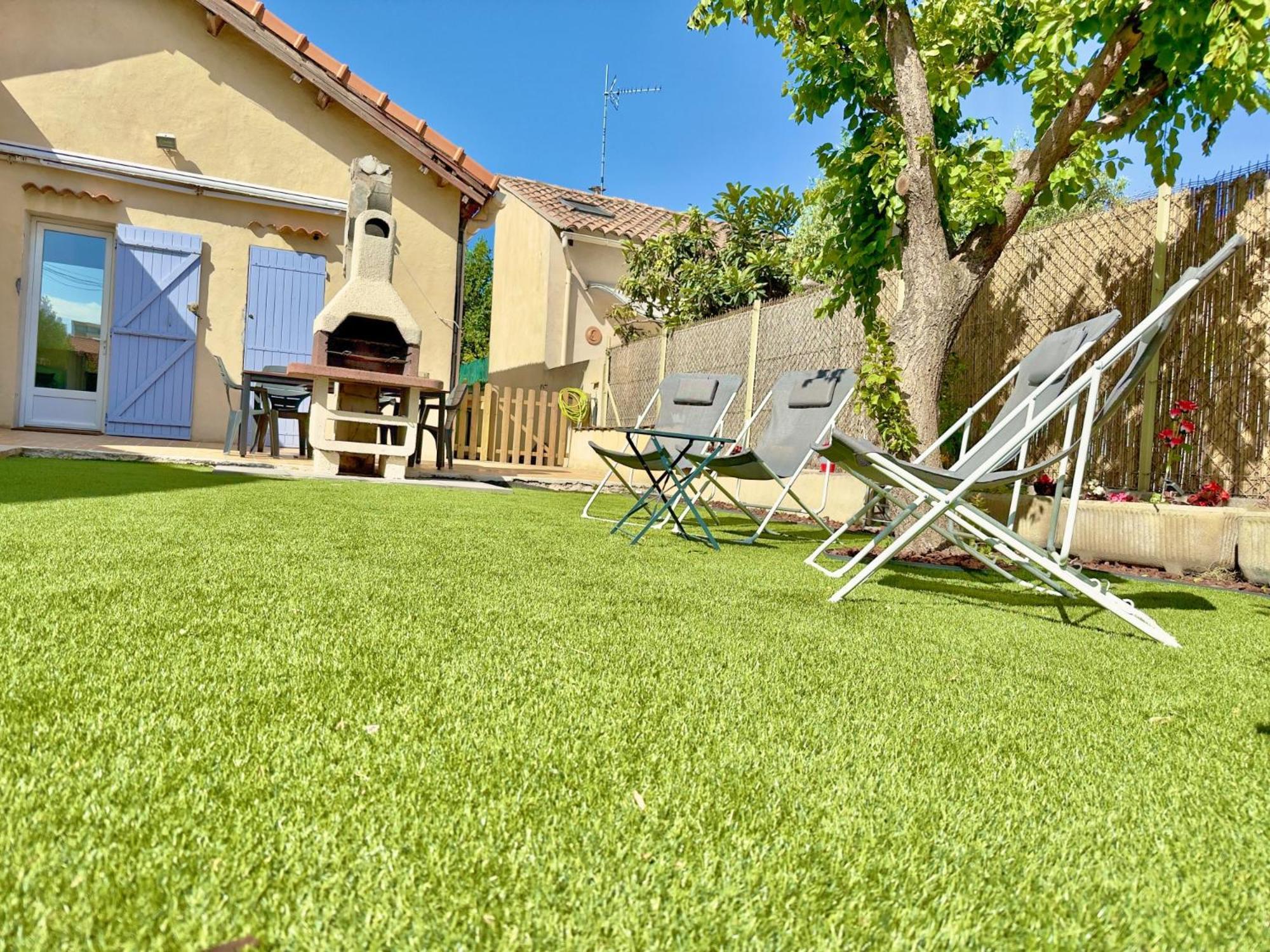Holiday home Maison Confort & Silence, Jardin & Barbecue *